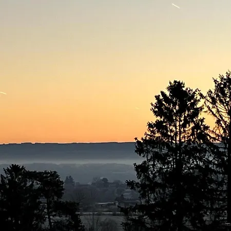 Holiday home L'oiseau Sur La Chaise *